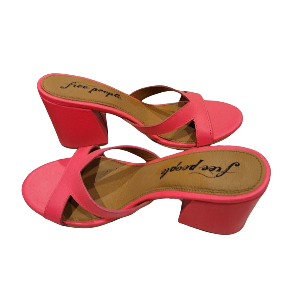 NWOB Free People Charlie V 38 Heels